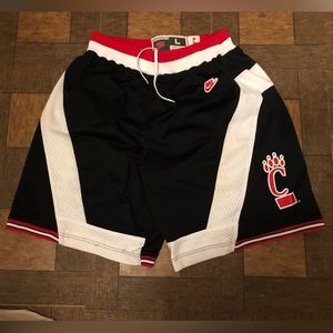 Nike Dunk Retro Cincinnati Bearcats Shorts 90's 2000's
